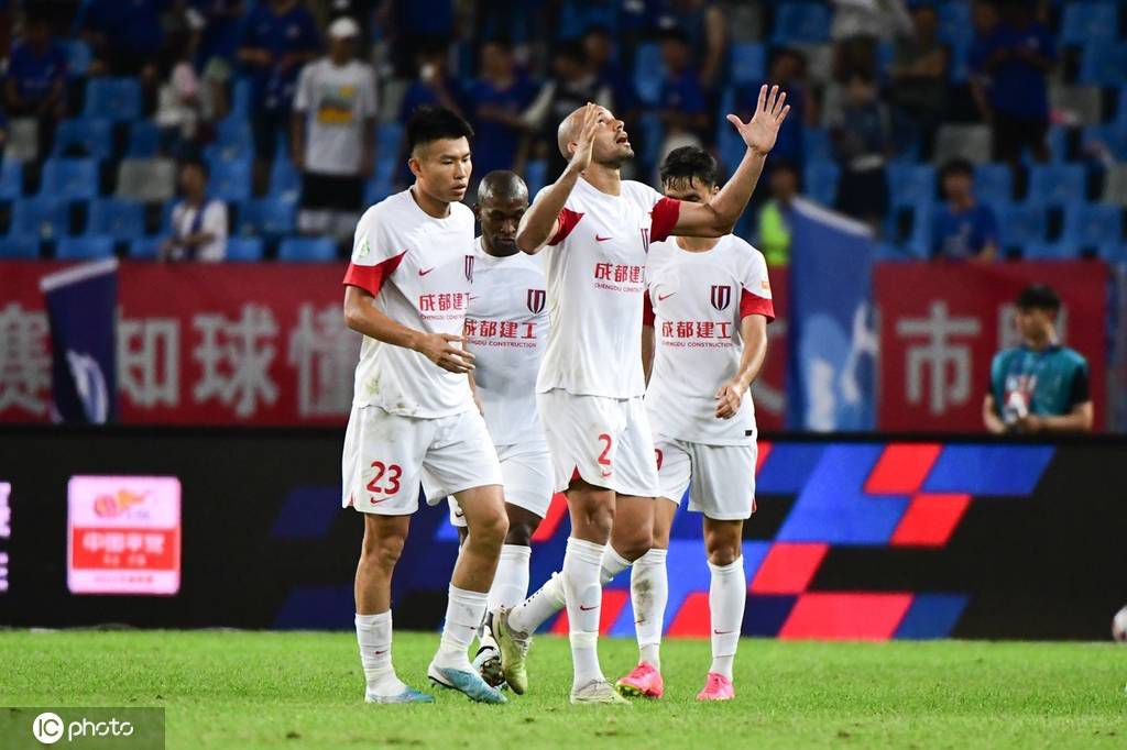 2019年3月19日下午2点在广东清远市沃尔玛四楼清远金逸华时尚巨幕影城（世纪荟店）举办了公益大电影《坚守希望》的首映礼发布会